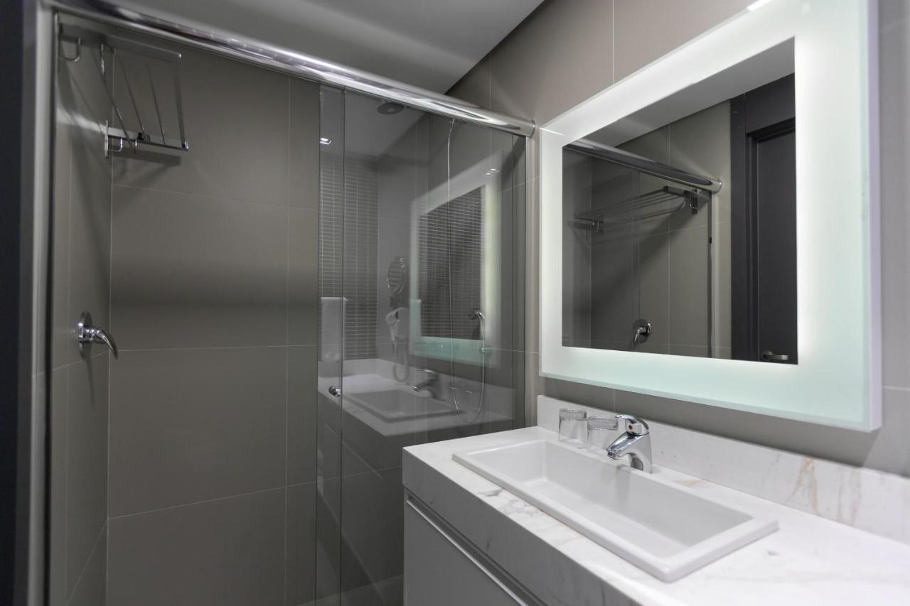 Studio Premium Batel Hsb009 Apartment Curitiba Luaran gambar